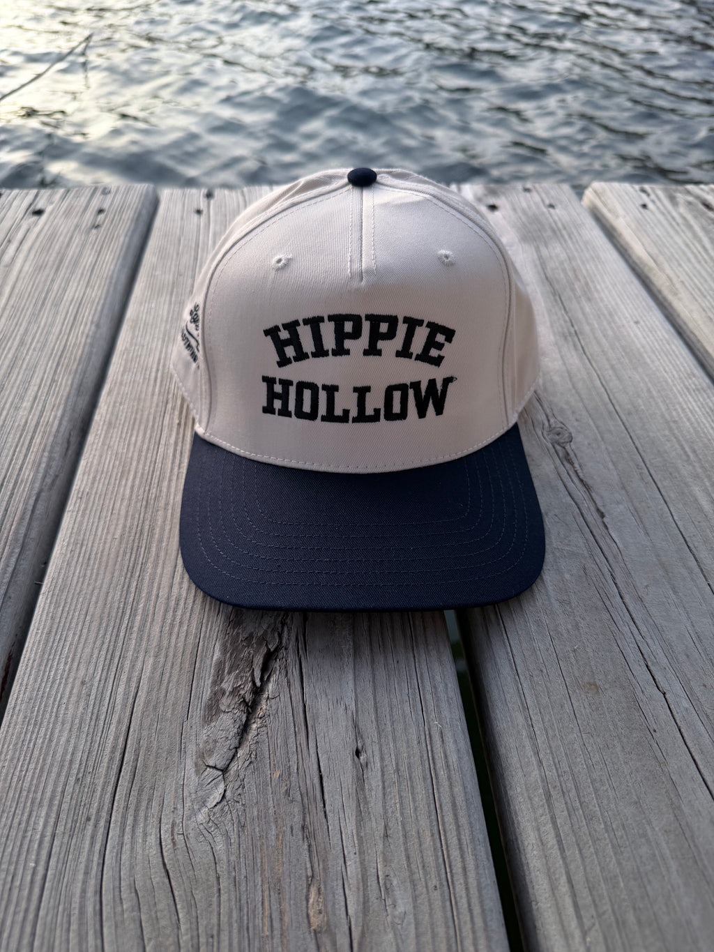 Hippie Hollow Front Navy / Natural Real